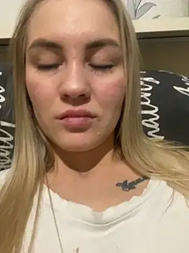 DreamGirl-777 online show from December 6, 6:17 pm