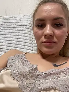 DreamGirl-777 online show from December 7, 3:30 pm