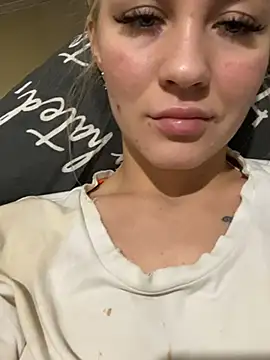 DreamGirl-777 online show from December 8, 8:15 pm