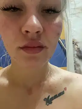 DreamGirl-777 online show from December 20, 6:45 pm