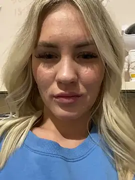 DreamGirl-777 online show from December 24, 3:58 pm