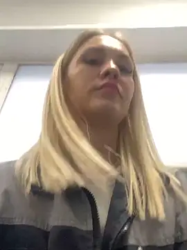 DreamGirl-777 online show from January 17, 5:00 am