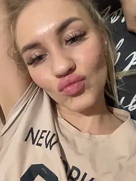 DreamGirl-777 online show from January 23, 1:13 pm