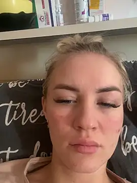 DreamGirl-777 online show from January 25, 9:04 am