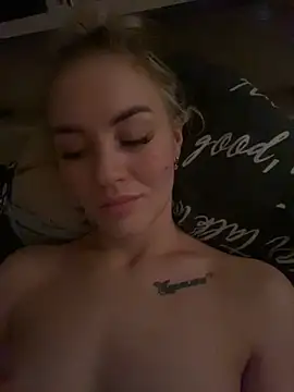 DreamGirl-777 online show from January 25, 12:05 pm