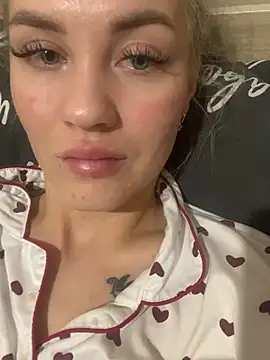 DreamGirl-777 online show from January 31, 5:30 am