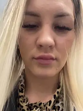 DreamGirl-777 online show from February 10, 4:08 am