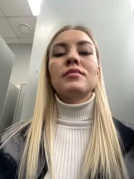 DreamGirl-777 online show from February 20, 7:55 am