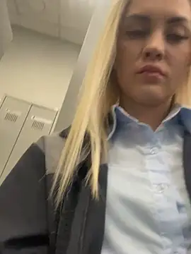 DreamGirl-777 online show from March 18, 4:15 am