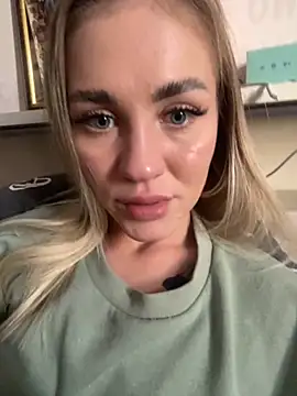 DreamGirl-777 online show from September 25, 12:53 pm