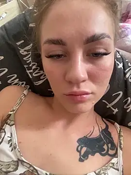 DreamGirl-777 online show from October 4, 12:03 pm