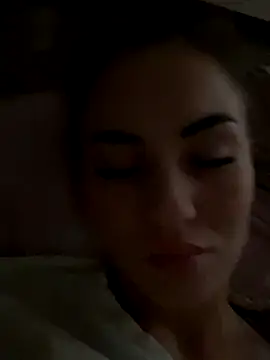 DreamGirl-777 online show from November 9, 8:01 am