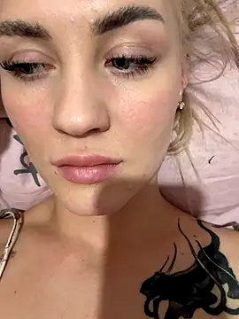 DreamGirl-777 online show from November 25, 1:33 pm