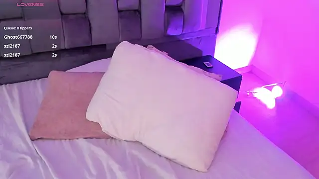 Chloe evans   online show from February 11, 2:35 pm