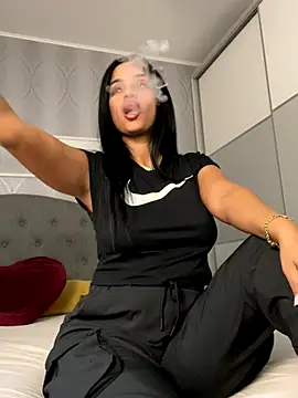  adelle online show from September 17, 11:56 am