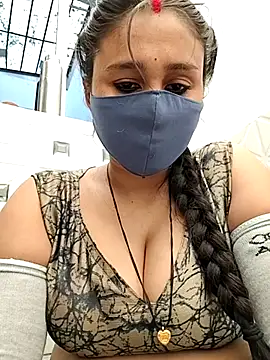 Snapshot of Archna-ji chatting on February 15, 5:30 am Archna-ji online show from February 15, 5:30 am