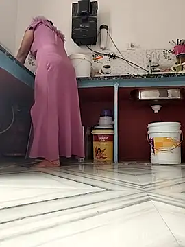 Snapshot of Archna-ji chatting on September 9, 4:01 am Archna-ji online show from September 9, 4:01 am