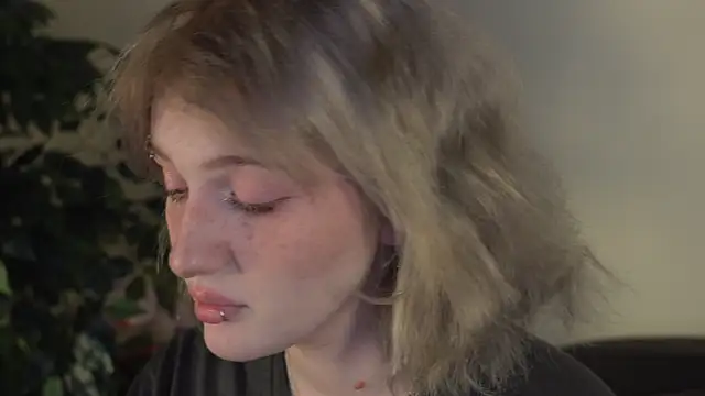 ELLIEJAY online show from March 26, 5:24 am