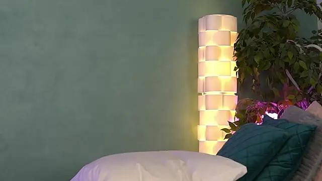 HaileyMadow online show from January 22, 7:25 am