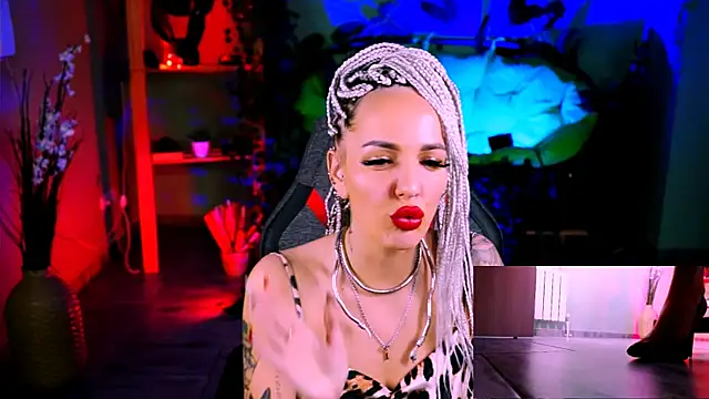 MonicaMaxwel online show from February 7, 7:27 pm