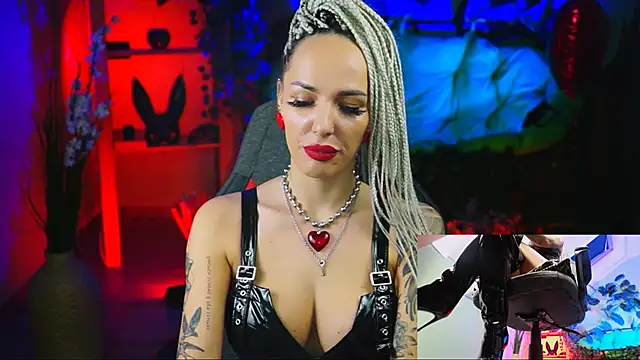 MonicaMaxwel online show from February 19, 3:16 pm