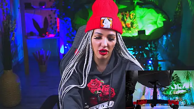 MonicaMaxwel online show from March 4, 12:01 pm