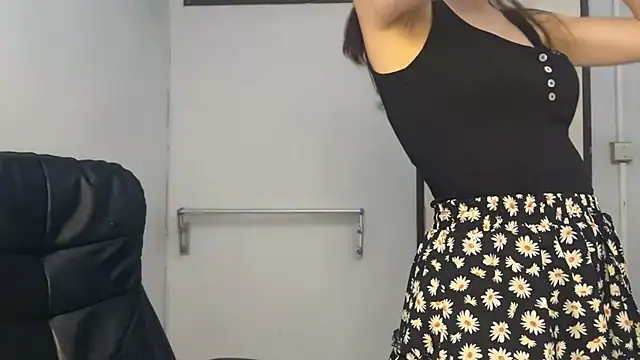 SassyJessi online show from October 25, 4:09 am