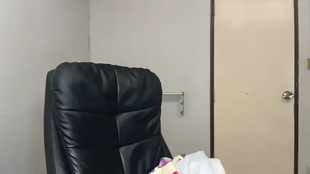 SassyJessi online show from November 21, 4:11 am