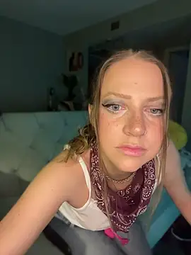 molly witha chance online show from April 28, 1:59 am