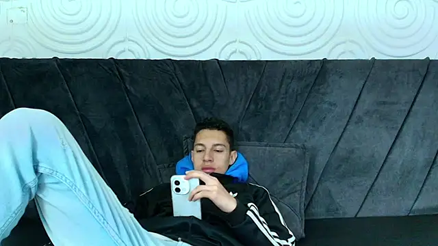 thiago19s online show from December 17, 12:22 pm