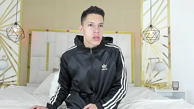 thiago19s online show from November 28, 7:05 pm