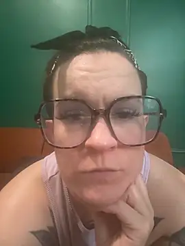 quinnmariexo online show from October 19, 9:59 pm