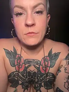 quinnmariexo online show from June 5, 4:19 am