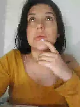 Snapshot of Sophie-hatter chatting on January 4, 9:10 am Sophie-hatter online show from January 4, 9:10 am