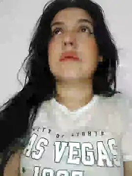 Snapshot of Sophie-hatter chatting on January 4, 9:31 pm Sophie-hatter online show from January 4, 9:31 pm