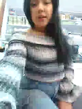 Snapshot of Sophie-hatter chatting on January 17, 2:50 pm Sophie-hatter online show from January 17, 2:50 pm