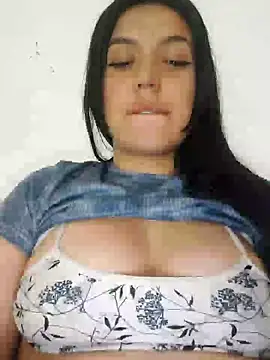 Snapshot of Sophie-hatter chatting on January 23, 1:41 am Sophie-hatter online show from January 23, 1:41 am