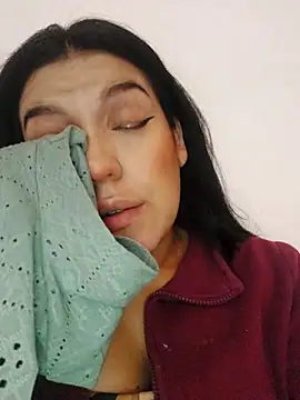 Snapshot of Sophie-hatter chatting on February 23, 4:35 pm Sophie-hatter online show from February 23, 4:35 pm