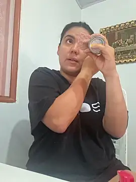 Snapshot of Sophie-hatter chatting on November 11, 4:51 pm Sophie-hatter online show from November 11, 4:51 pm