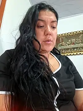 Snapshot of Sophie-hatter chatting on December 19, 3:41 pm Sophie-hatter online show from December 19, 3:41 pm