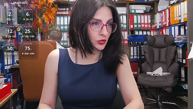 classyladyrellax online show from April 7, 12:27 pm