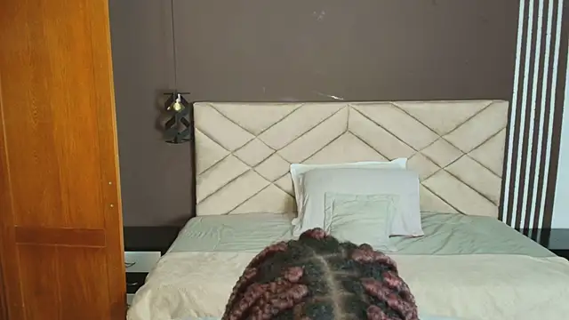 Snapshot of Raquel_jones chatting on February 16, 11:27 am Raquel jones online show from February 16, 11:27 am