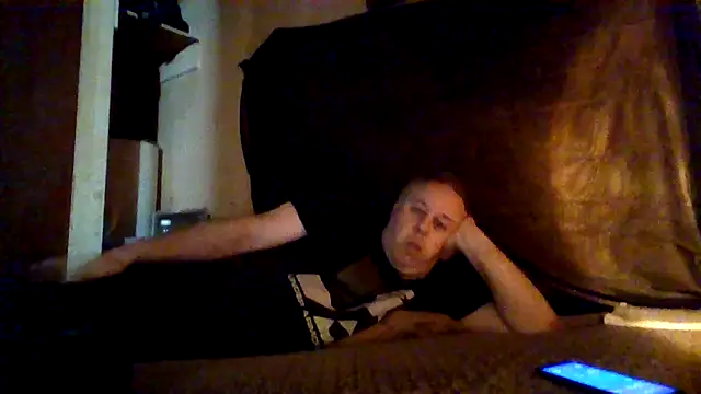 Nightshade7712 online show from October 26, 8:37 pm