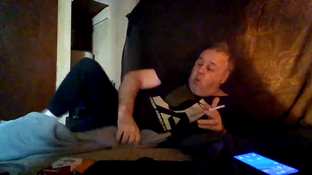 Nightshade7712 online show from December 16, 9:42 pm