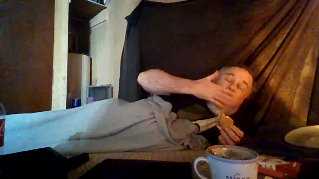 Nightshade7712 online show from February 6, 5:49 pm