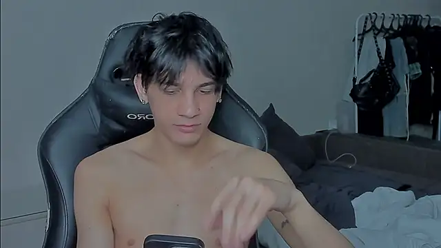 MarkBrowniii online show from December 22, 10:58 pm