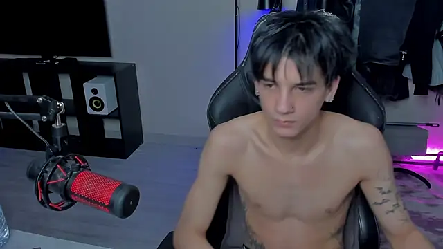 MarkBrowniii online show from March 22, 8:51 am