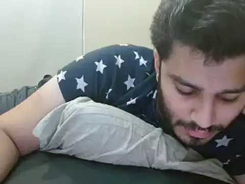 robintoit online show from December 3, 5:09 am