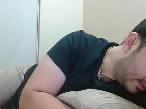 robintoit online show from November 21, 4:49 pm