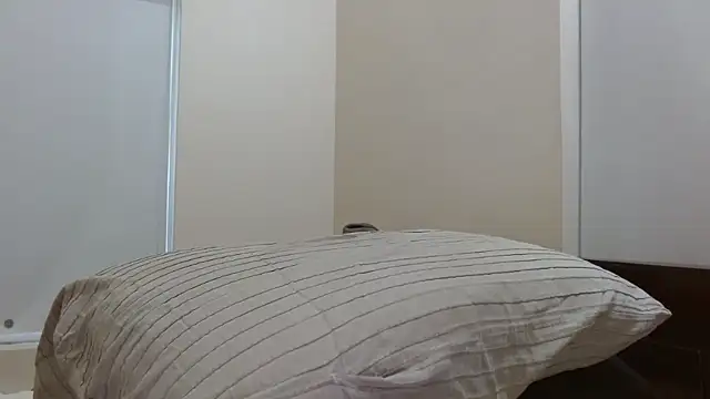 robintoit online show from November 28, 4:37 am